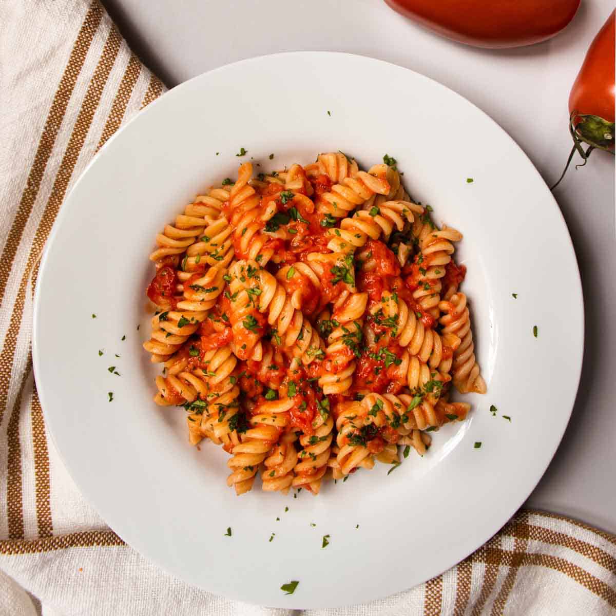 Crème Fraîche Tomato Pasta
